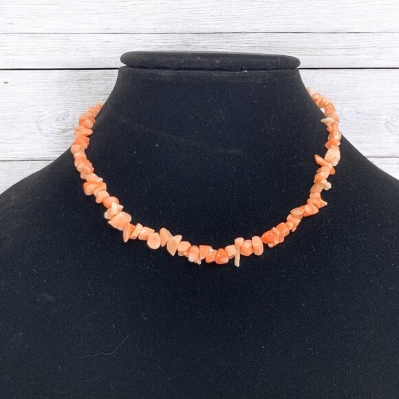 Coral Pink Orange Shell Necklace With Barrel Screw Clasp @16"L - Picture 2 of 4